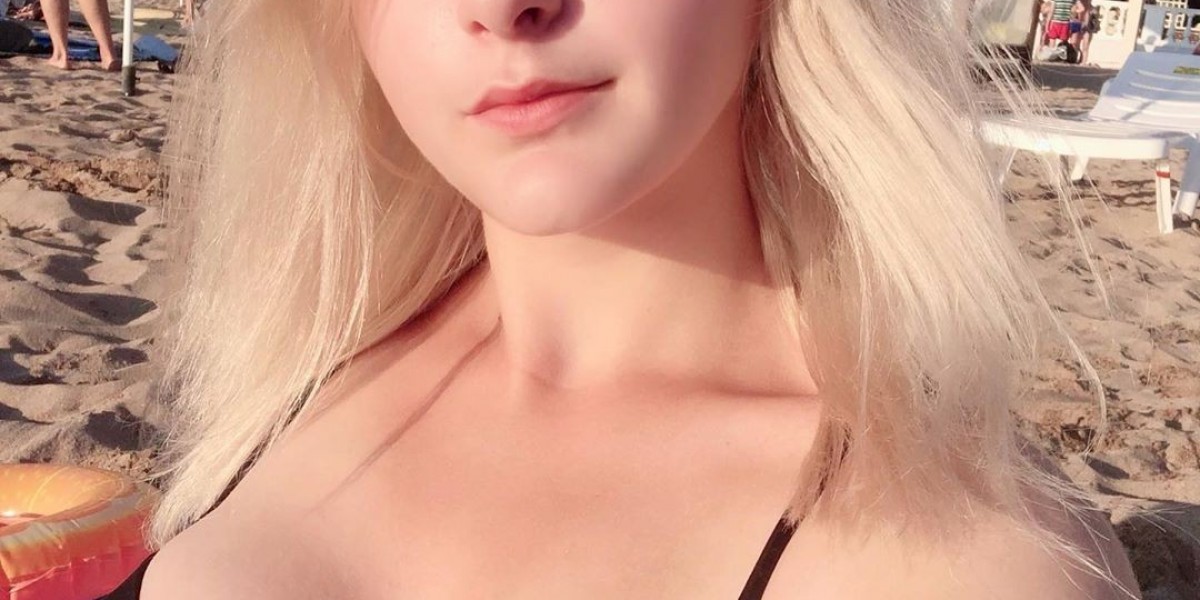 Luxury Escorts in Bur Dubai Offering Elegance and Privacy