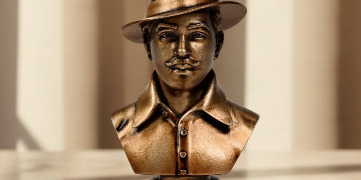 Car Dashboard Idols – A Symbol of Faith, Calm, and Protection While Driving