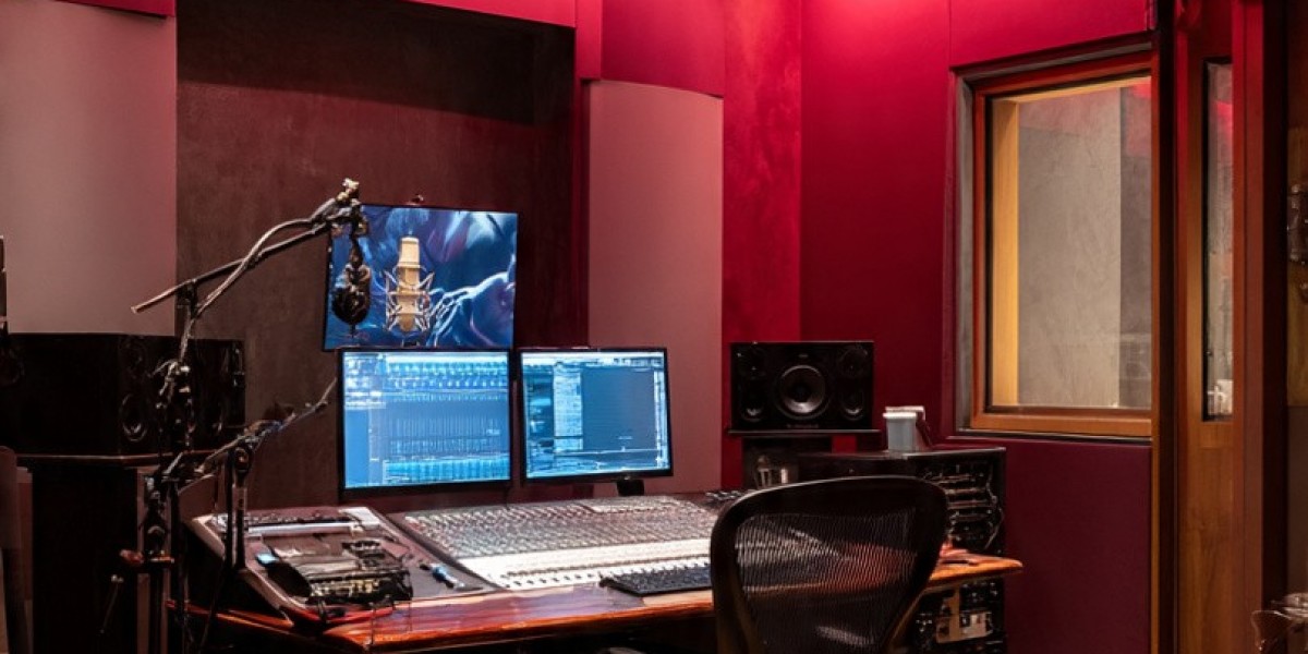 Gulf Podcast Studios: A Professional Space for High-Quality Podcasting