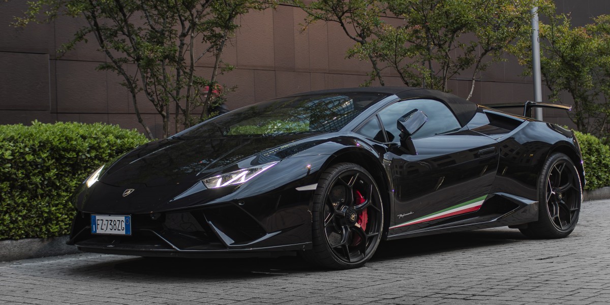 Experience the Thrill of Driving in Phoenix