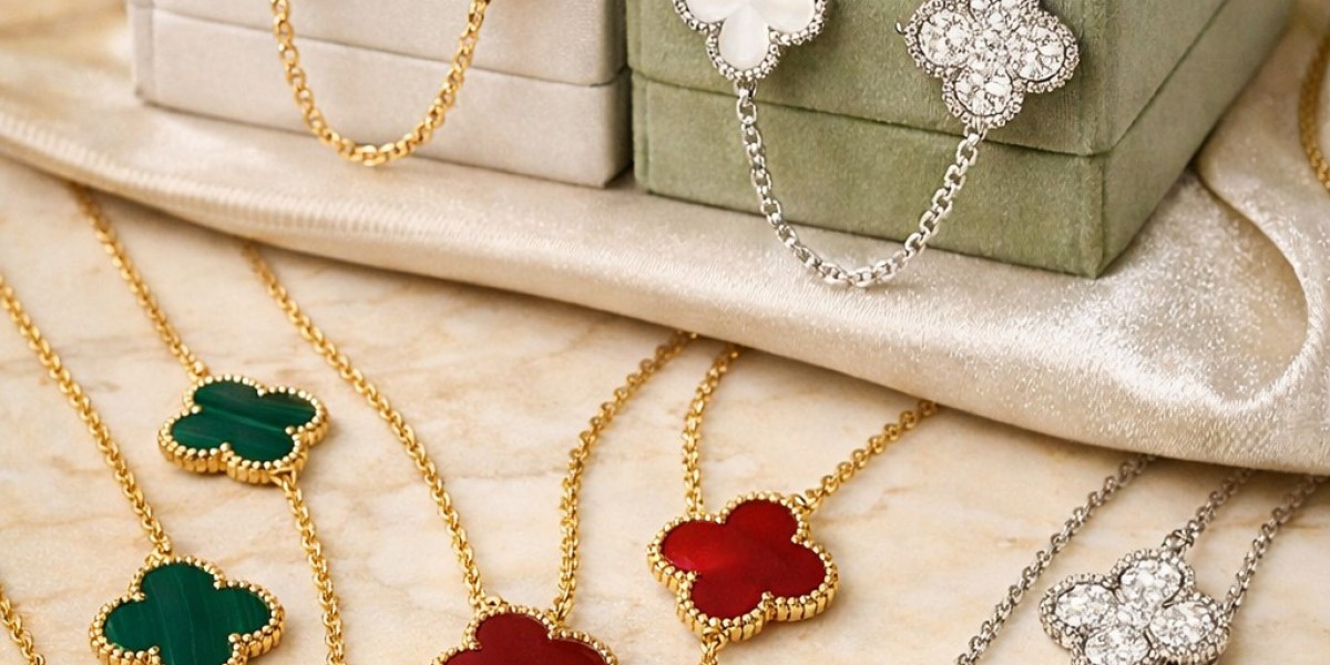 Van Cleef Fashion Necklaces – Style with Heritage