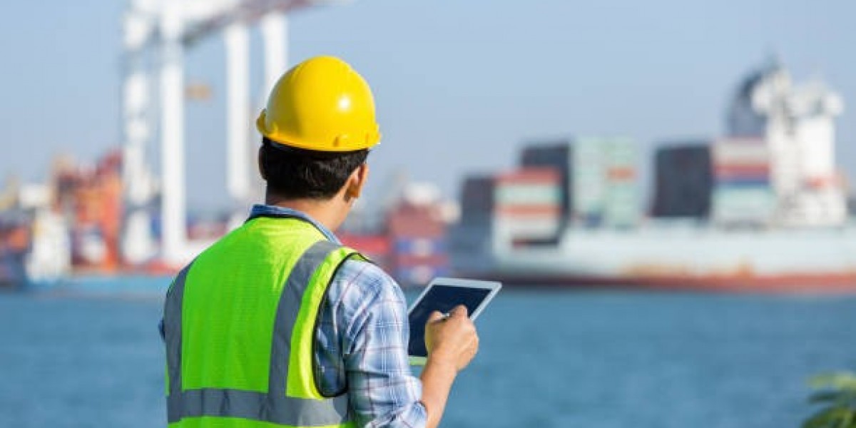 Why Lone Workers Are Vulnerable Without Smart Safety Devices