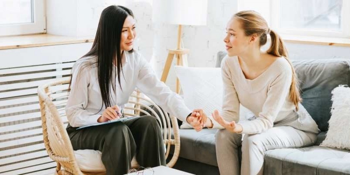 What to Expect on Your First Visit to a Holistic Wellness Clinic