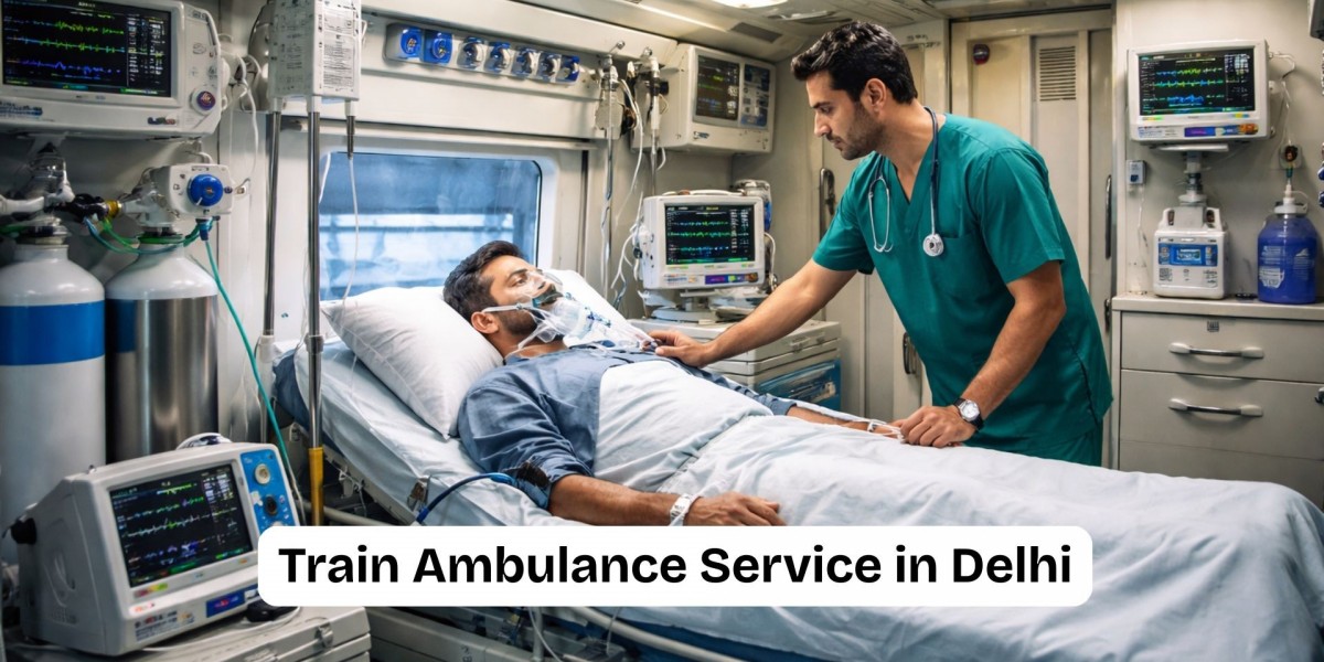 How Train Ambulance in Delhi Transfers ICU Patients Safely