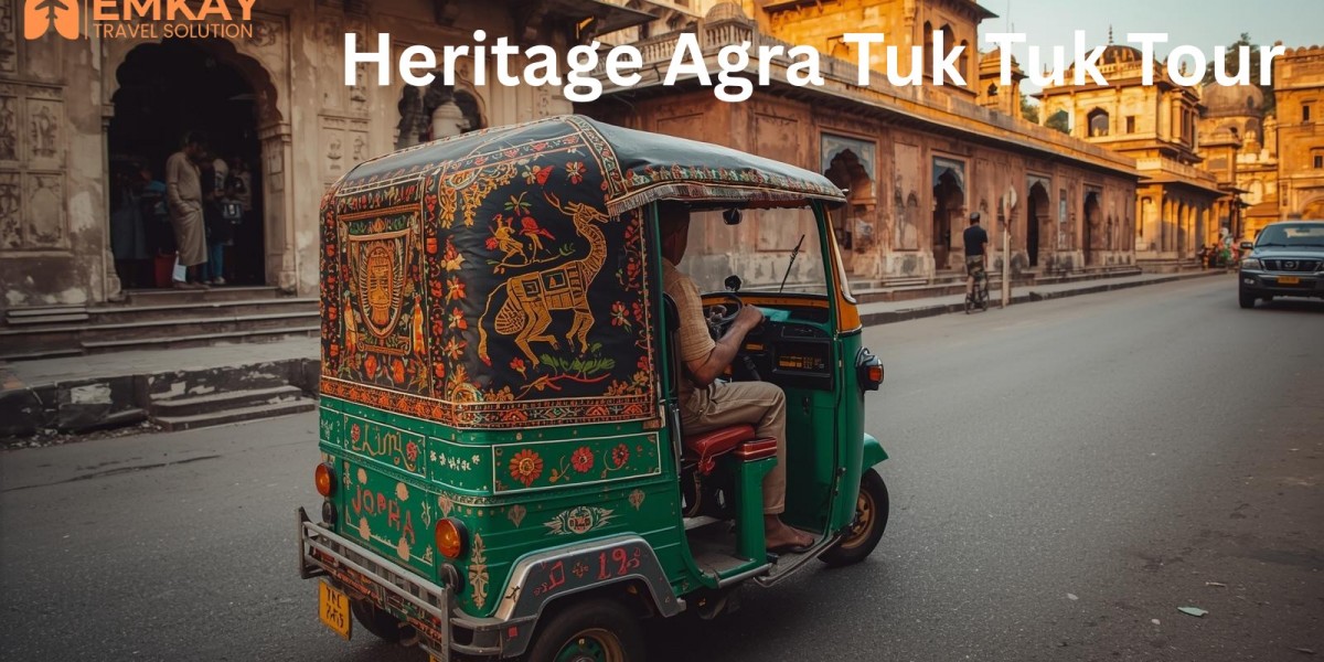 Discover Agra in Style: Heritage Agra Tuk Tuk Tour