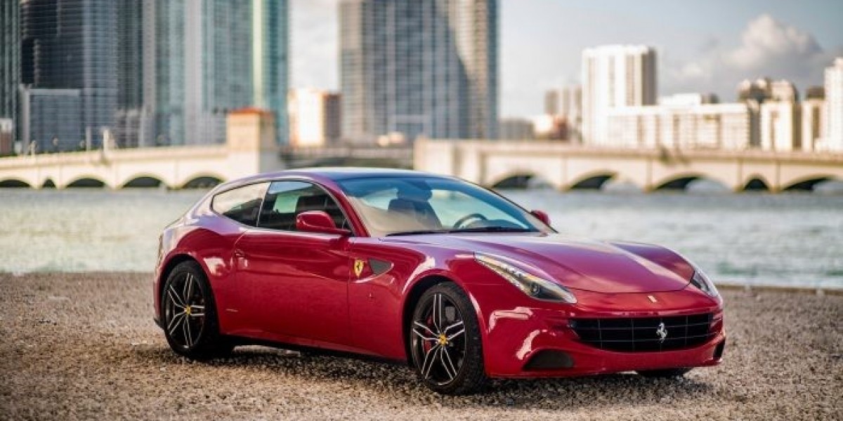 Experience Miami in Style and Comfort