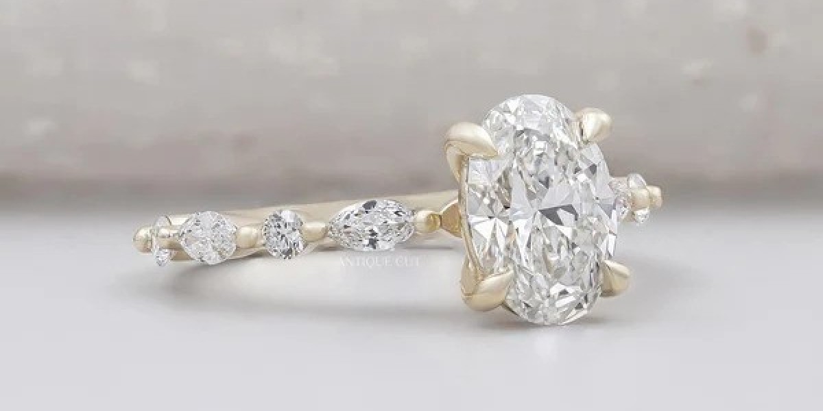 A Refined Balance of Style and Simplicity in Modern Rings