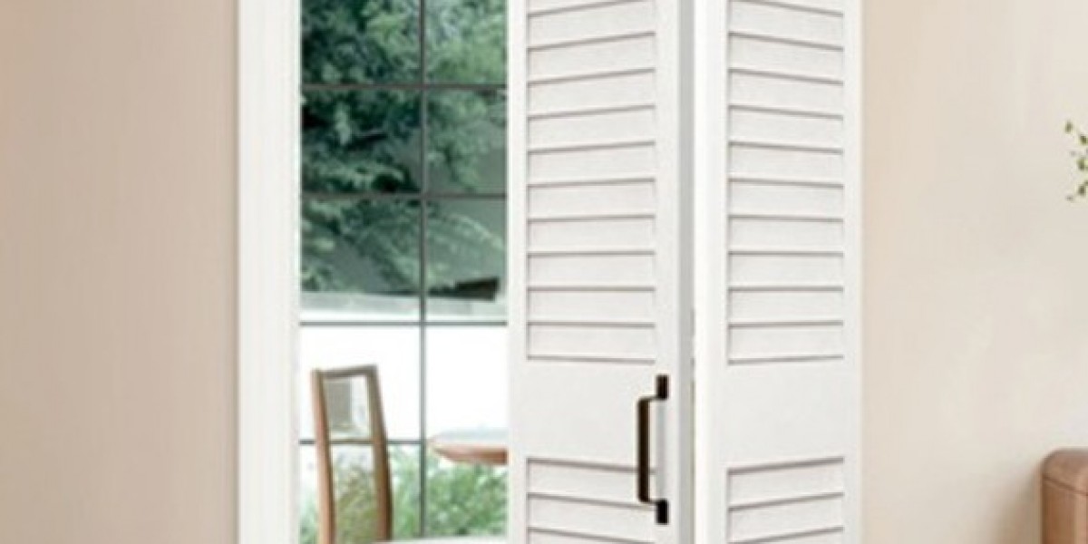 How a White Primed Shaker Door Shapes Living Spaces