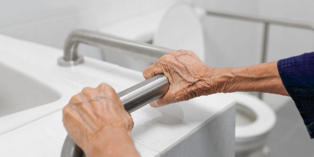 How Home Care Supports Seniors Through Safe and Comfortable Aging