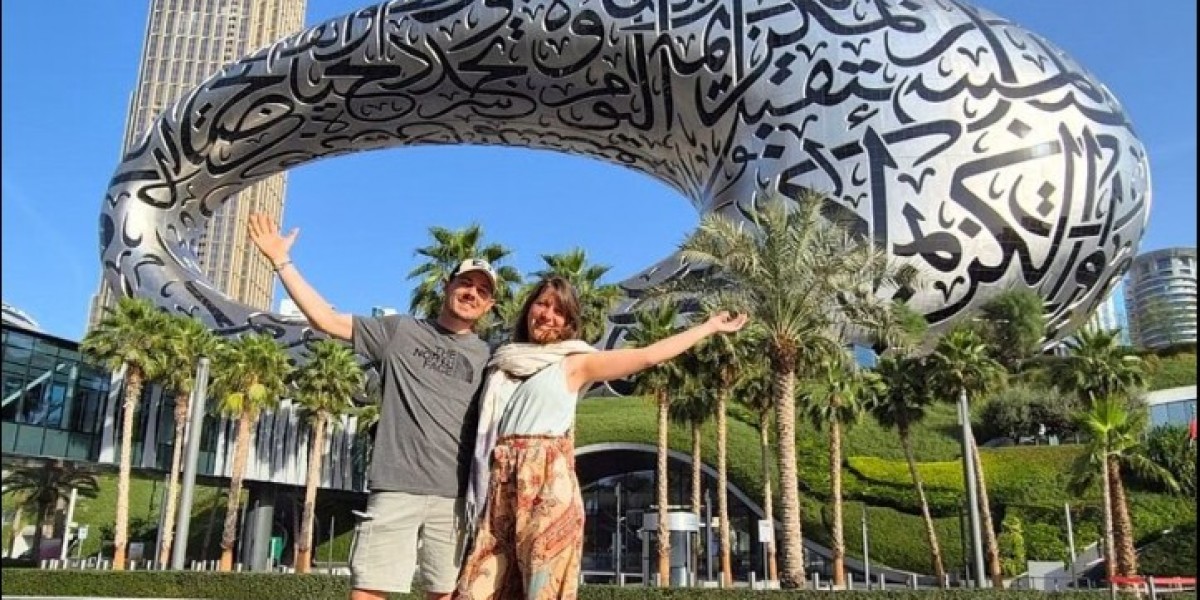 Explore Dubai’s Top Attractions with an Expert Guided Layover Tour
