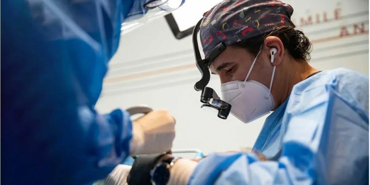 What to Look for When Selecting an Oral & Maxillofacial Surgeon in Dubai