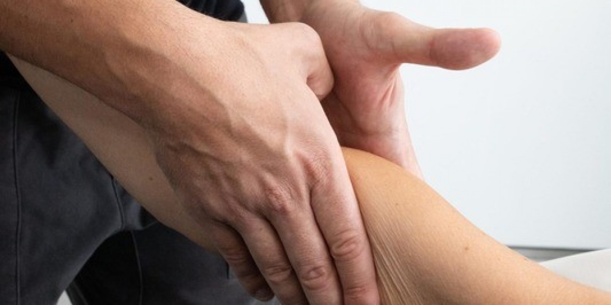 Relieve Sciatica Pain Effectively at Physio Center Dubai