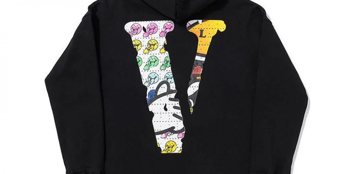 VLONE Hoodie Review: Quality, Fit & Comfort