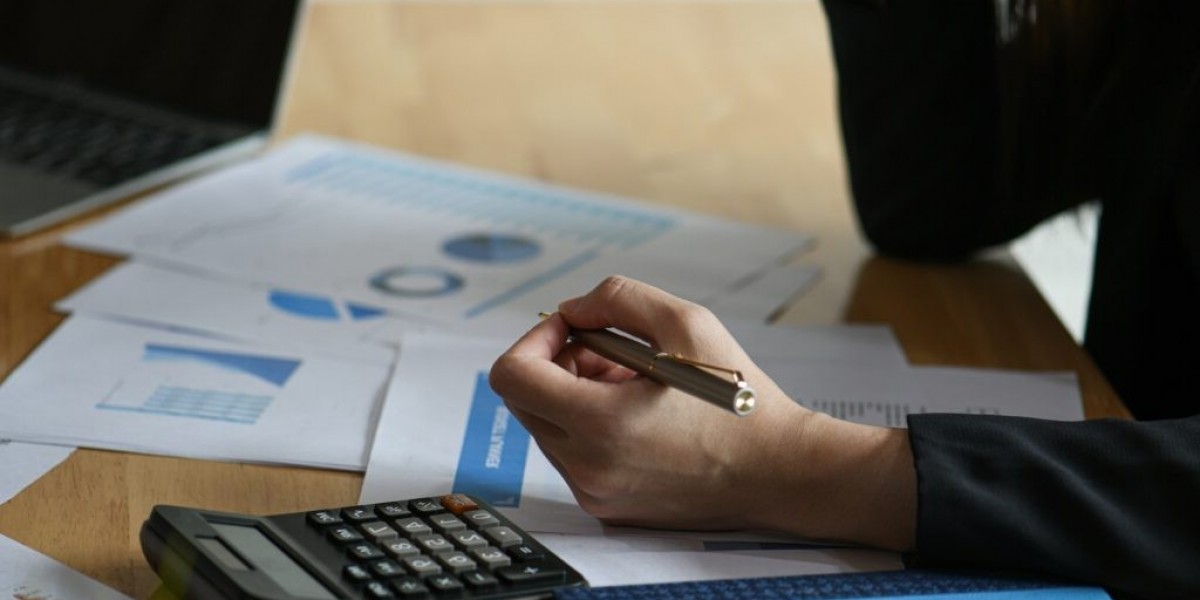 Can A Cis Tax Accountant Help With Self-Employed Decorators’ Taxes In The Uk?