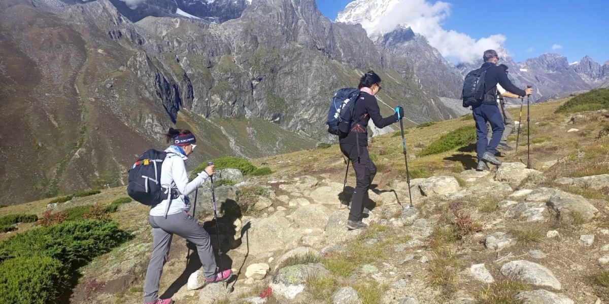 Insurance requirements are explained by the Everest Base Camp agencies clearly