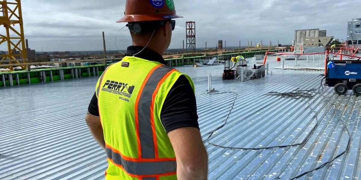 How Commercial Contractors Improve Builds in Indianapolis,IN