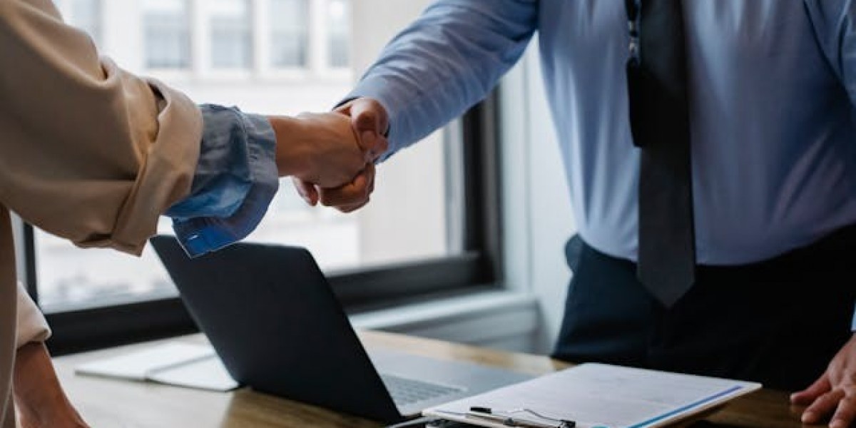 Top 10 HR Firms Providing Compliance and Payroll Solutions