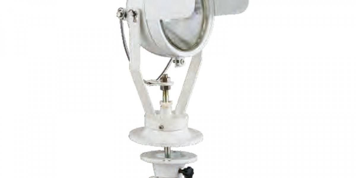 How to Select the Best Boat Spotlight for Fishing and Commercial Operations