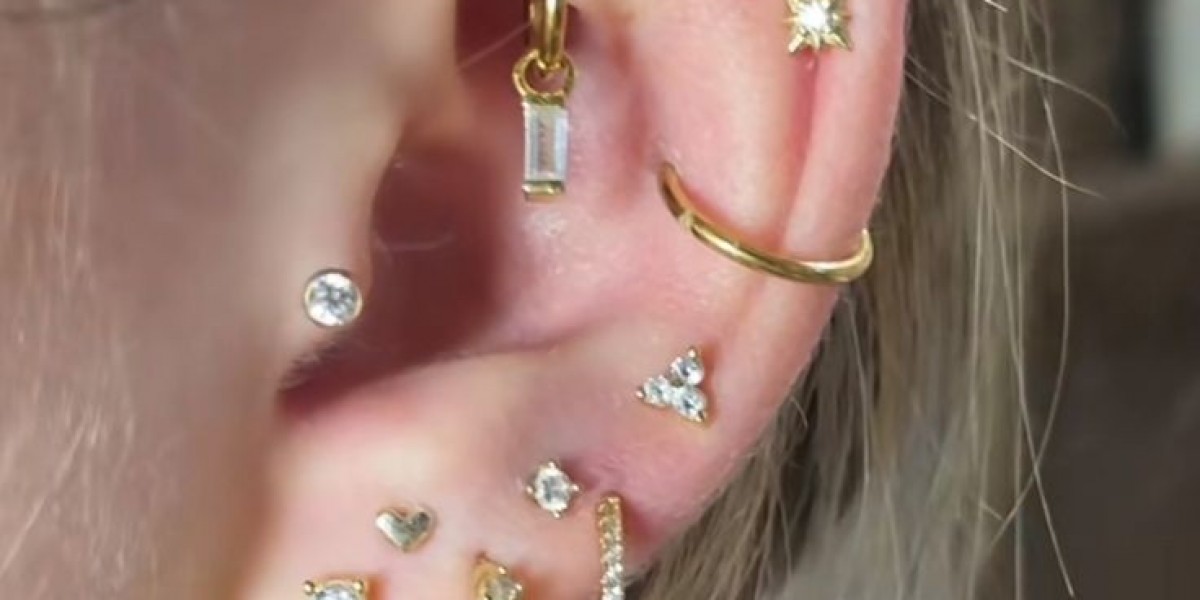 Ear Piercing in Dubai: Popular Trends and Styling Ideas