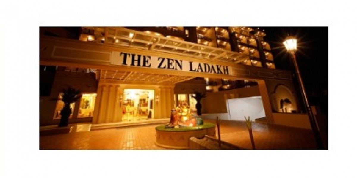 Find best hotel near leh main market easily