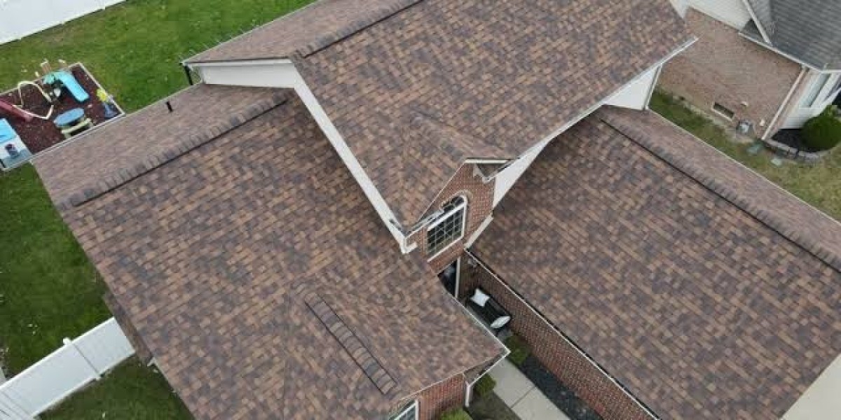 Why Choosing the Right Roofing Contractor in Brownstown, MI Matters