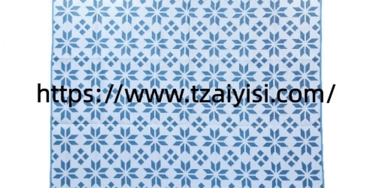 How Does Aiyisi PP Picnic Mat Support Comfortable Family Gatherings
