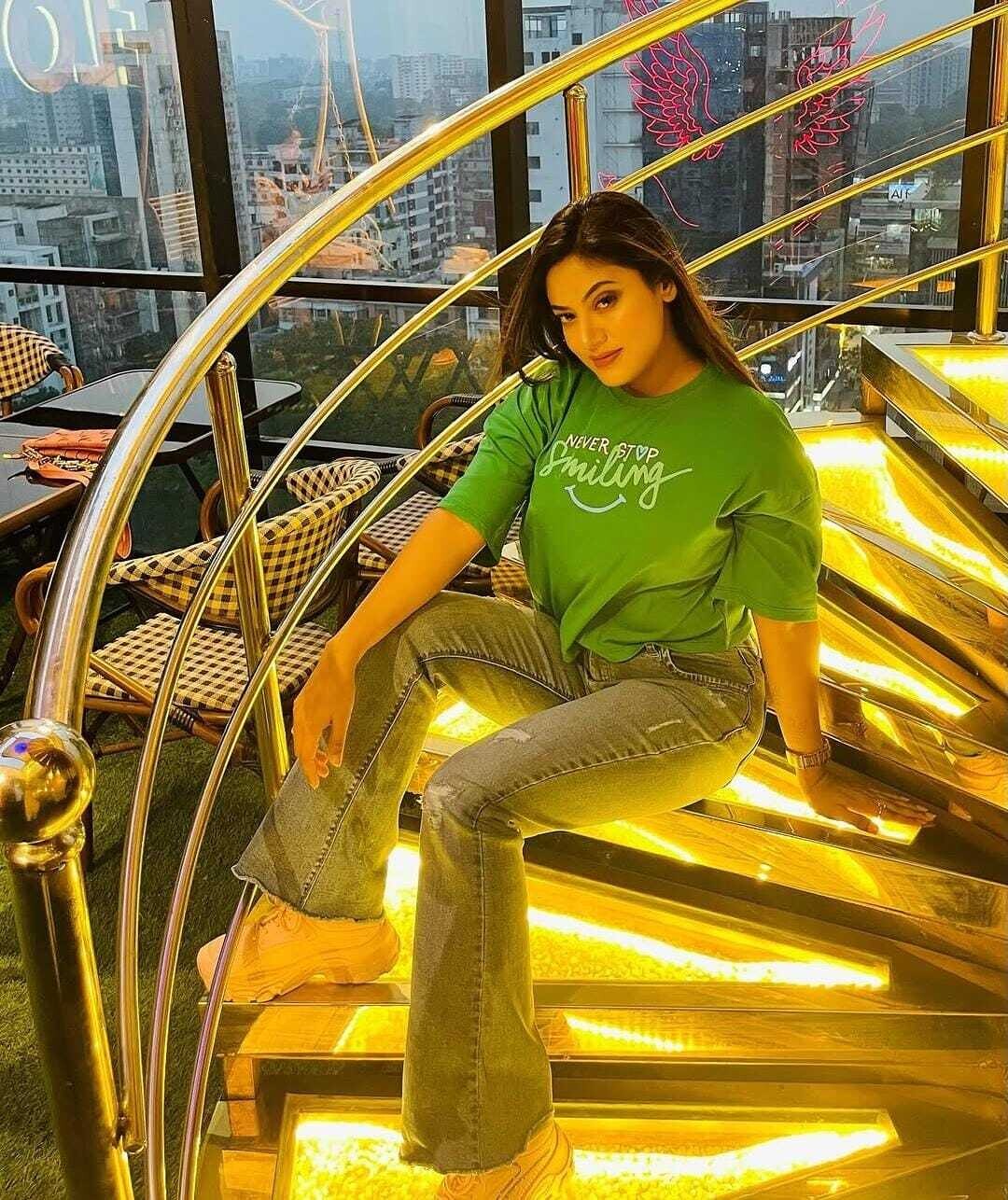 Nagpur Escorts Service & Local Nagpur Call Girls - Curbess