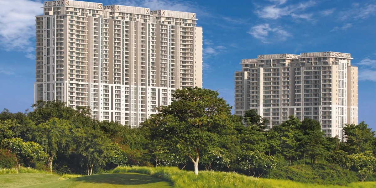 The Social & Culinary Map: Life Around DLF The Crest
